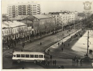 угол Советской и проспекта Ленина, 70-е